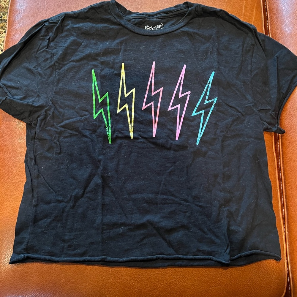 Retro Brand t-shirt with lightning bolts
